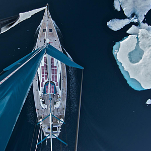 Branding, sponsoring y diseño web para BeXplorer, equipo de exploradores que viaja en barco descubriendo lugares ocultos. ¡Únete a la aventura! 🌎⛵️